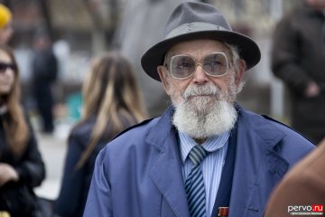  - ВСПОМИНАЮ СВОЙ ПРАЗДНИК...А ВАШ ПРОСТО ВЫГОНЯЛОВО ИЗ ПОД ПАЛОВКИ....