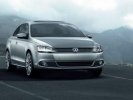 Consumer Reports опозорил новый седан Volkswagen Jetta: управление хуже, двигатель тарахтит, салон дешевый