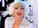 Леди Гага раскритиковала на концерте в Мексике иммиграционные законы Аризоны