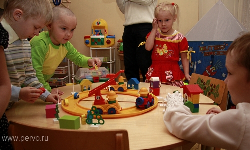 В «Золотой рыбке» пополнение: 20 малышей Первоуральска получили места в детском саду