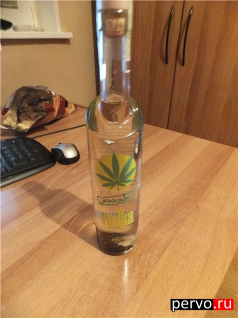 Вот такая красота стоит в шкафу.