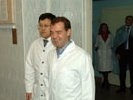 Медведев пообещал врачам дешевую ипотеку