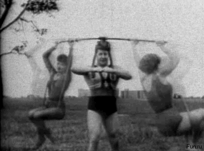 карусел карусел,кто успел тот присел