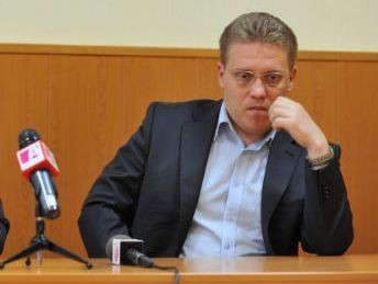 Стоило только в Первоуральске утихнуть скандалу из-за конфликта двух партий, как страсти закипели снова