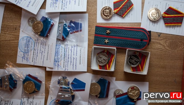 Полицейские Первоуральска отмечают свой профессиональный праздник. Фото. Видео