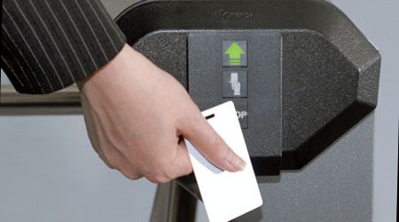 Администрация Первоуральска не пускает на работу сотрудников городской Думы