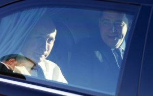 Утро Путина в Екатеринбурге началось с рабочего завтрака