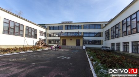 В своем глазу бревна не видит