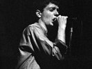 Питер Хук выкупит найденные в мусорке альбомы Joy Division