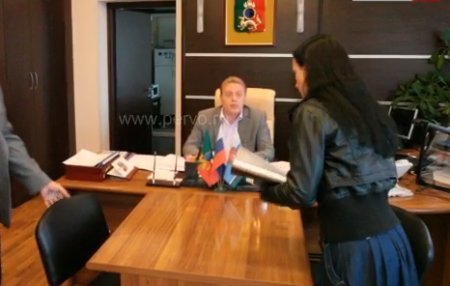 В администрацию Первоуральска нагрянули силовики. В кресле мэра их встретил Переверзев