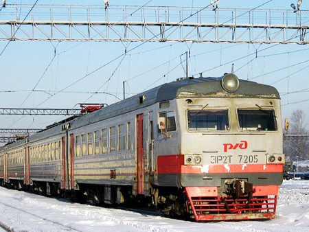 Правительство Свердловской области компенсирует льготный проезд в электричках для школьников и студентов Первоуральска