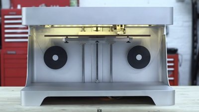 3D-принтер Mark One использует для печати углеродные волокна
