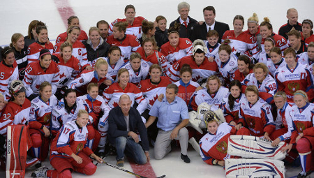 Первоуральская школа хоккея вывела сборную России на первое место в олимпийской группе