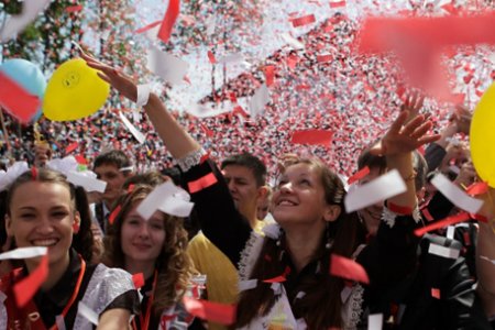 Для школьников Первоуральска прозвенят последние звонки