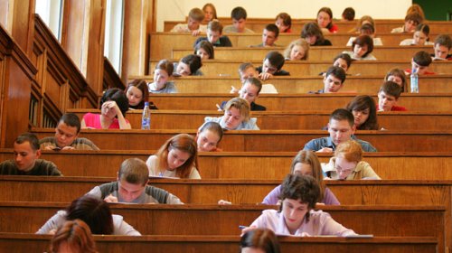 Глава Минобрнауки признал: качество высшего образования в России не улучшается вопреки миллиардным вливаниям