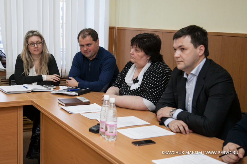 Глава Первоуральска Алексей Дронов провел очередное совещание с председателями уличных комитетов