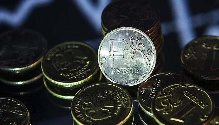 Курс доллара упал ниже 60 рублей на фоне роста мировых цен на нефть