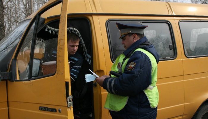 ГИБДД Первоуральска провели профилактическое мероприятие «Маршрутка». Видео