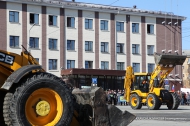 Министр энергетики и ЖКХ принял парад коммунальной техники в Первоуральске Министр энергетики и ЖКХ принял парад коммунальной техники в Первоуральске