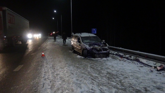 В ДТП на 308 километре автодороги Пермь – Екатеринбург погибла двадцатилетняя девушка