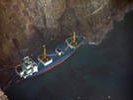 Остановлена утечка мазута у севшего на мель у берегов Норвегии судна, перевозившего в том числе 12 тонн динамита