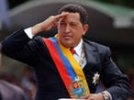 Чавес выступил перед сторонниками с балкона резиденции, заявив, что не сможет принять парад