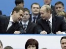 На съезде "ЕР" выступят и Путин, и Медведев. На Западе уже обсуждают их "дуэль"