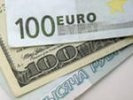 Официальный курс евро рухнул почти на 45 копеек, доллара – на 20 копеек
