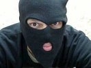 В посёлке Кузино под Первоуральском разыскивается преступник, лицо которого скрывала капроновая маска