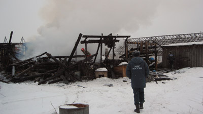 Под Екатеринбургом в пожаре погибли рабочие из Первоуральска