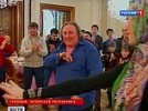Запад обрушился с издевками на россиянина Депардье, сплясавшего lezginka у Кадырова