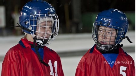 Первоуральск: Детский хоккей за родительский счет?