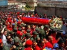 Гроб с телом Чавеса прибыл в Венесуэльскую военную академию