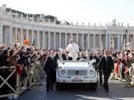 Интронизация Папы Франциска: новое "небесное" знамение, необычная машина понтифика и молитва на русском