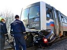 На ВИДЕО: Lada Kalina попала под поезд, пытаясь проскочить железнодорожный переезд под Тамбовом