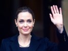Актриса Анджелина Джоли удалила себе обе груди