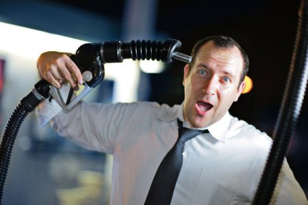 Жители Первоуральска готовы отказаться от автомобиля при цене бензина в 40-50 рублей за литр