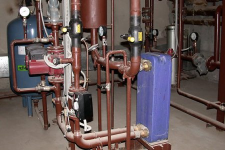 В Первоуральске управляющие компании незаконно устанавливают насосы в систему отопления