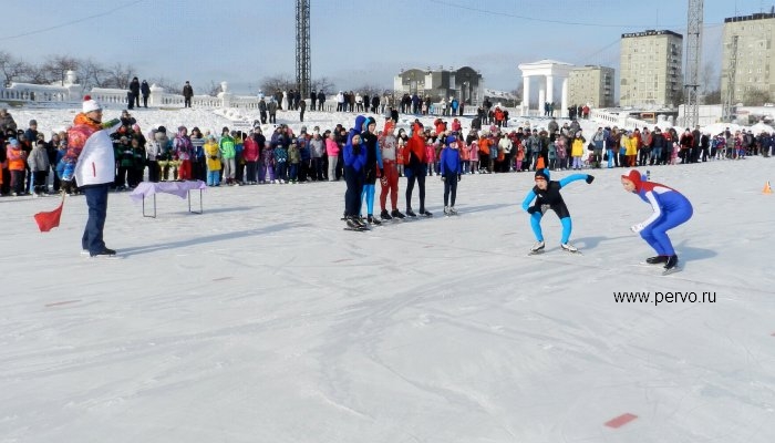 Первоуральск принял участие во Всероссисйких массовых соревнованиях «Лед надежды нашей – 2015»