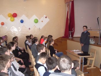 В преддверие каникул ГИБДД Первоуральска посетили родительские собрания в школах