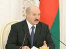 Лукашенко напугал белорусов русскими танками и призвал "не жрать на ночь картошку с мясом"