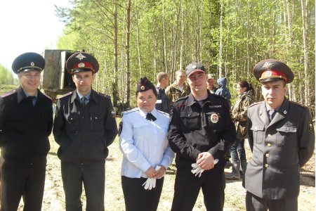 В Первоуральске полицейские приняли активное участие в акции «Всероссийский день посадки леса».
