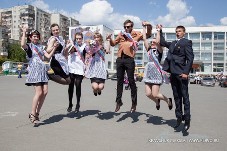 В Первоуральске для выпускников 2014 года состоялась торжественная линейка