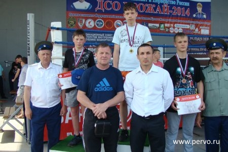 Спортсмены Первоуральска привезли с первенства России 6 золотых медалей по кикбоксингу