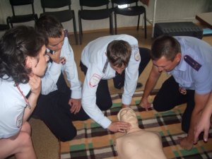 Сотрудники полиции Первоуральска провели практические занятия по оказанию первой помощи