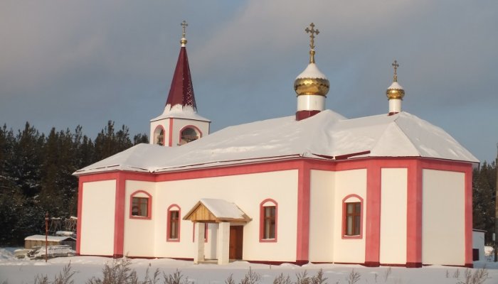 Уральский предприниматель пожертвовал Первоуральскому храму св. Екатерины древесину