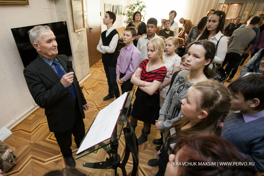 В Первоуральске открылась выставка «Урал – мой изумрудный край»