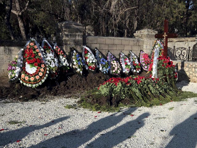 СМИ узнали, почему сына Януковича похоронили на кладбище героев Крымской войны