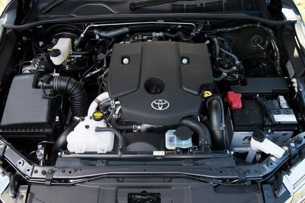 Toyota представила внедорожник Fortuner нового поколения
