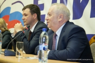 Участники предварительного голосования «Единой России» встретились с горожанами Участники предварительного голосования «Единой России» встретились с горожанами